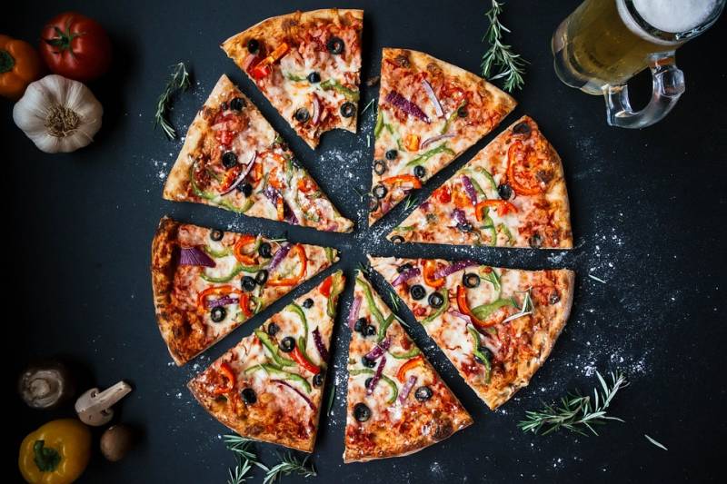 Commander une pizza à emporter Gainneville